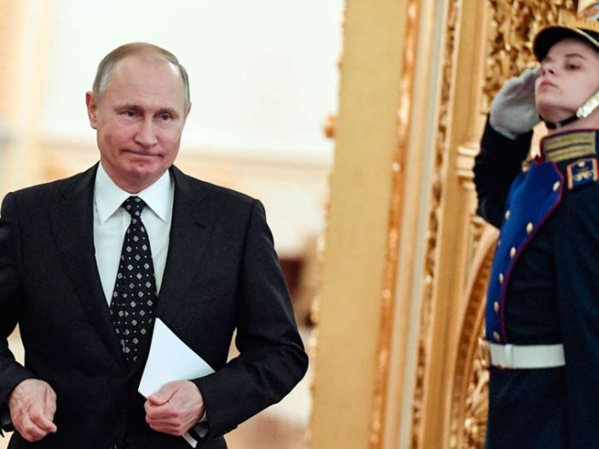 Vladimir Putin presenta candidatura a presidencia de Rusia en 2018