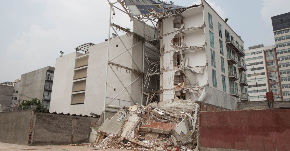 Detienen a director de obra de Zapata 56, edificio colapsado en el 19-S