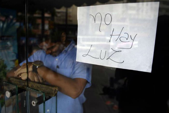 Falla deja sin luz a Caracas y norte de Venezuela