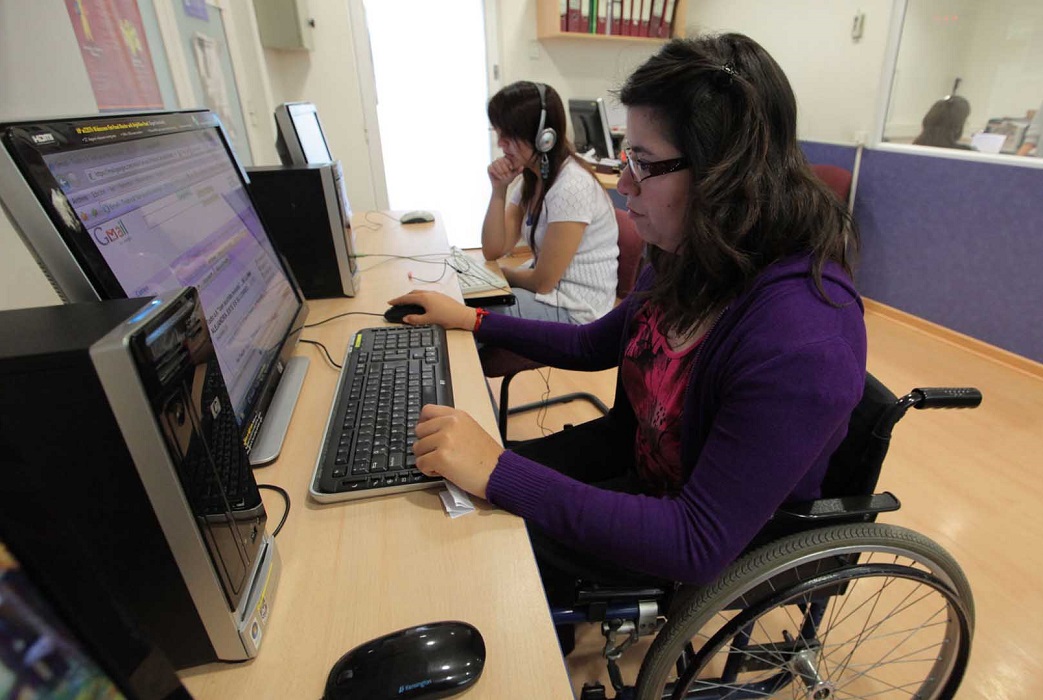 Senadores urgen eliminar barreras que impiden la inclusión social de las personas con discapacidad