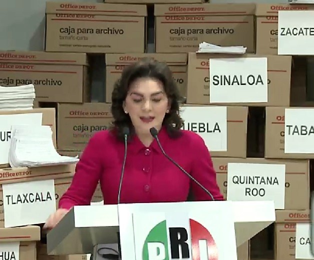 Ivonne Ortega avala candidatura de Meade