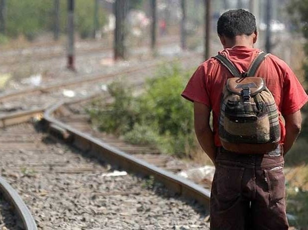 LABORALES: Niños emigrantes