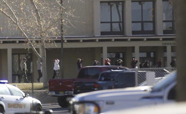 Se registra tiroteo en escuela de Nuevo México; hay al menos 3 muertos