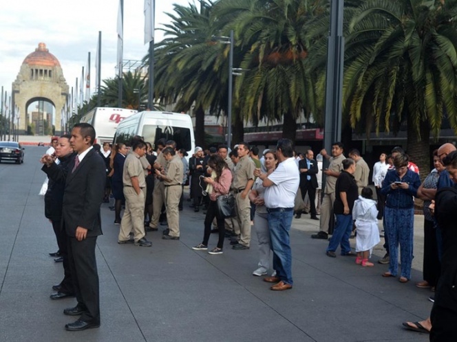 Tras sismo, Peña Nieto descarta daños