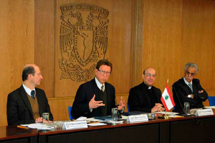 Fomenta UNAM intercambio con universidad de Líbano