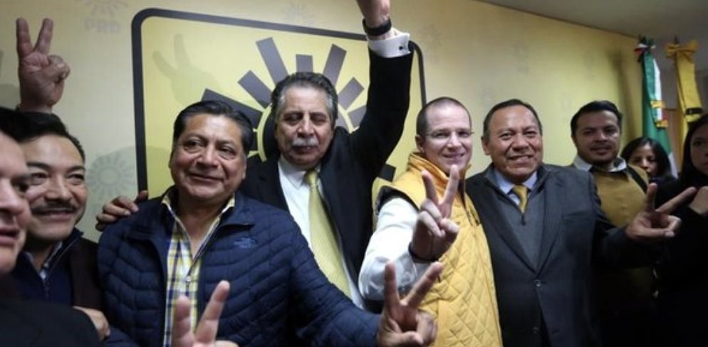 Ricardo Anaya se registra como precandidato presidencial del PRD