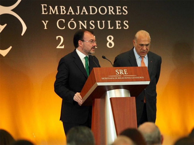 Videgaray pide a embajadores y cónsules imparcialidad en elecciones