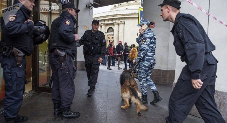 Son evacuadas más de 14 mil personas en Rusia por falsas amenazas de bomba
