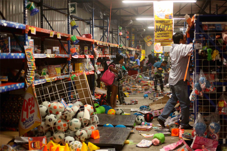 LA COSTUMBRE DEL PODER: Así empiezan caos y represión