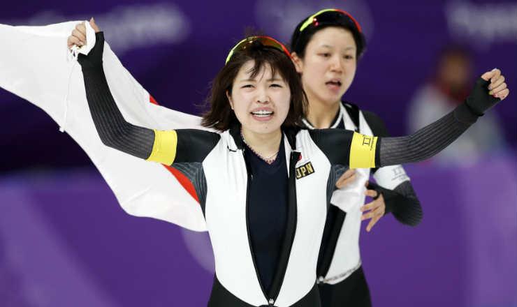 Japón gana el oro e impone récord olímpico en Patinaje de velocidad