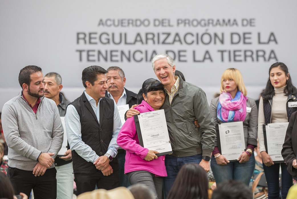Firma Del Mazo acuerdo para entregar escrituras a más familias mexiquenses con trámites ágiles y económicos