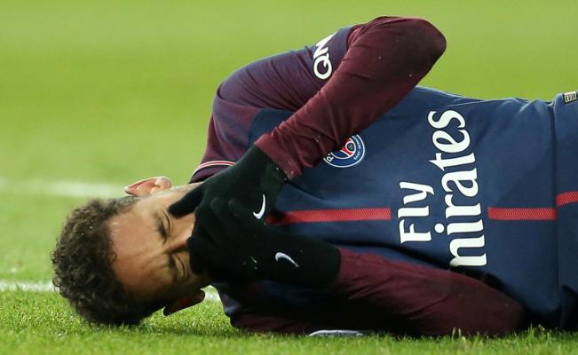 Neymar no jugará contra el Real Madrid;  será operado