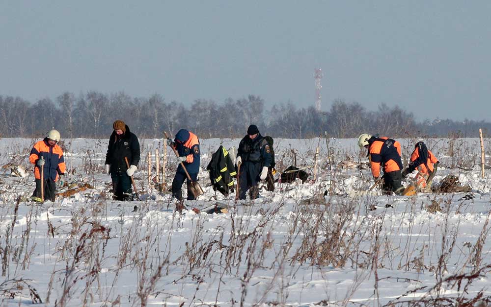Rusia investiga causas de accidente aéreo; hay 71 muertos