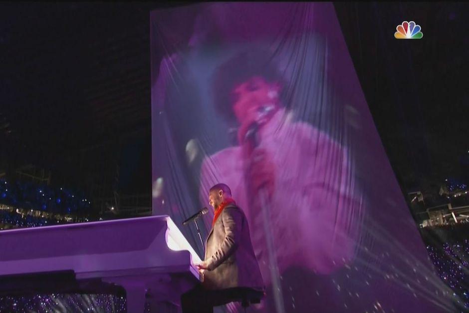 Justin Timberlake usó “sin permiso” holograma de Prince en su show del Super Bowl