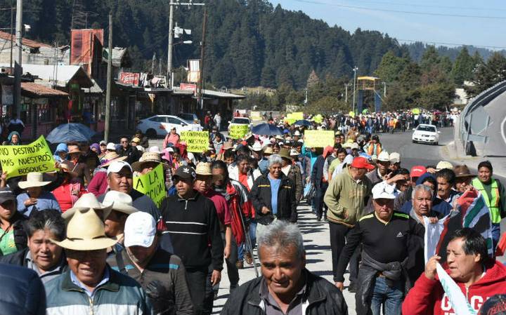 Pobladores de Ocoyoacac ganan amparos y detienen obras del Tren Interurbano