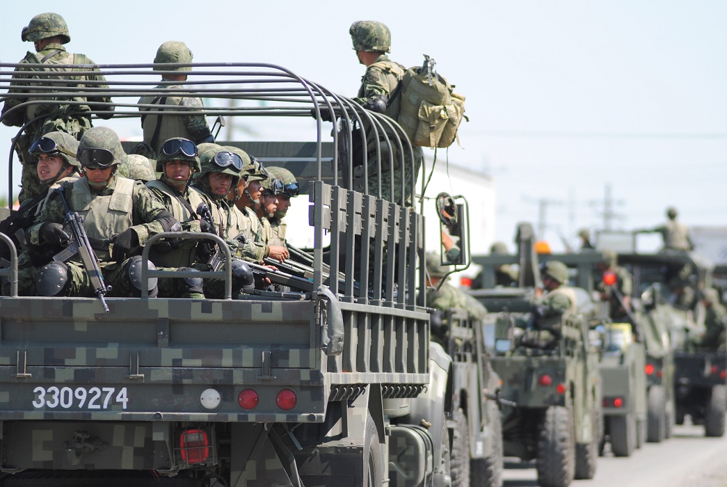 Fuerzas Armadas deben ayudar en tareas de seguridad, aunque me critiquen de milatarizar al país: AMLO