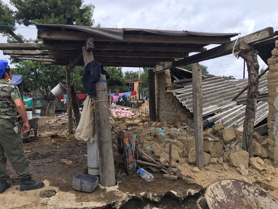 EN REDONDO: Más sismos; no atiende la SEP, escuelas dañadas