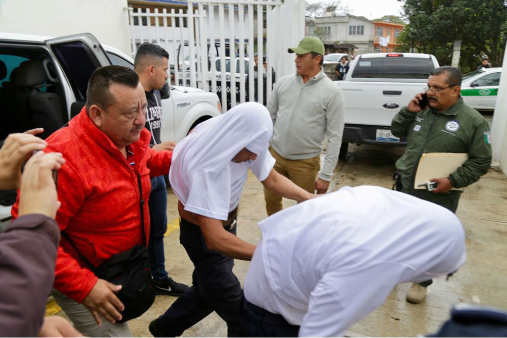 Detienen a policías de Veracruz vinculados con desapariciones forzadas