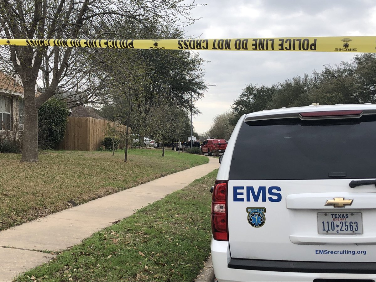 Muere adolescente tras explosión de paquete en Austin, Texas