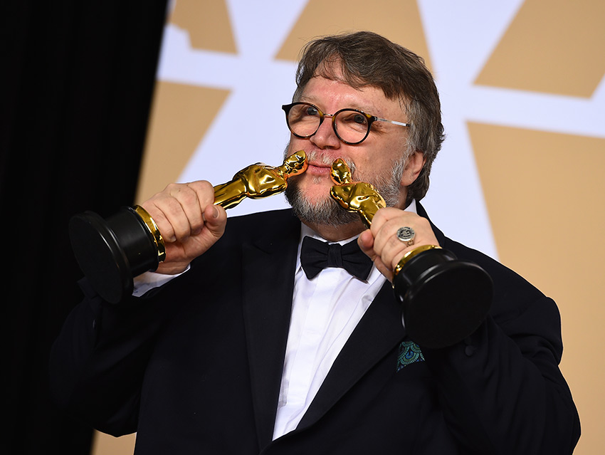 “Soy inmigrante”, dice Del Toro al triunfar en los Premios Oscar