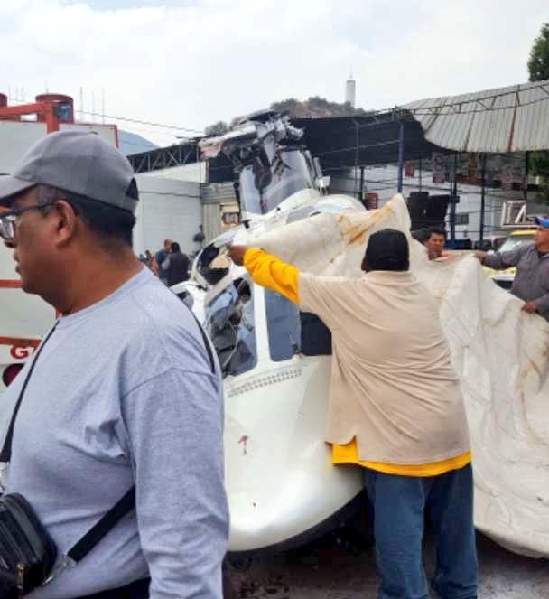 ¡Por el suelo…! Helicóptero se desploma en Tlalnepantla