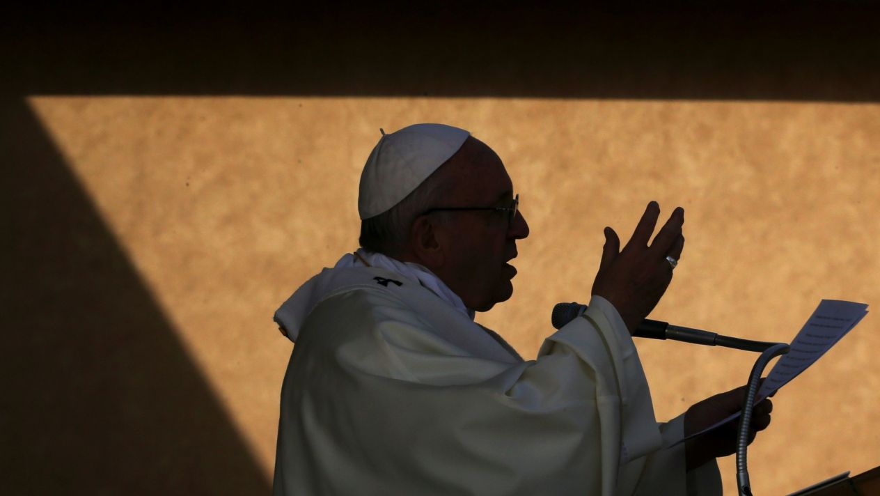 Los hombres que pagan por tener intimidad son unos criminales: Papa Francisco