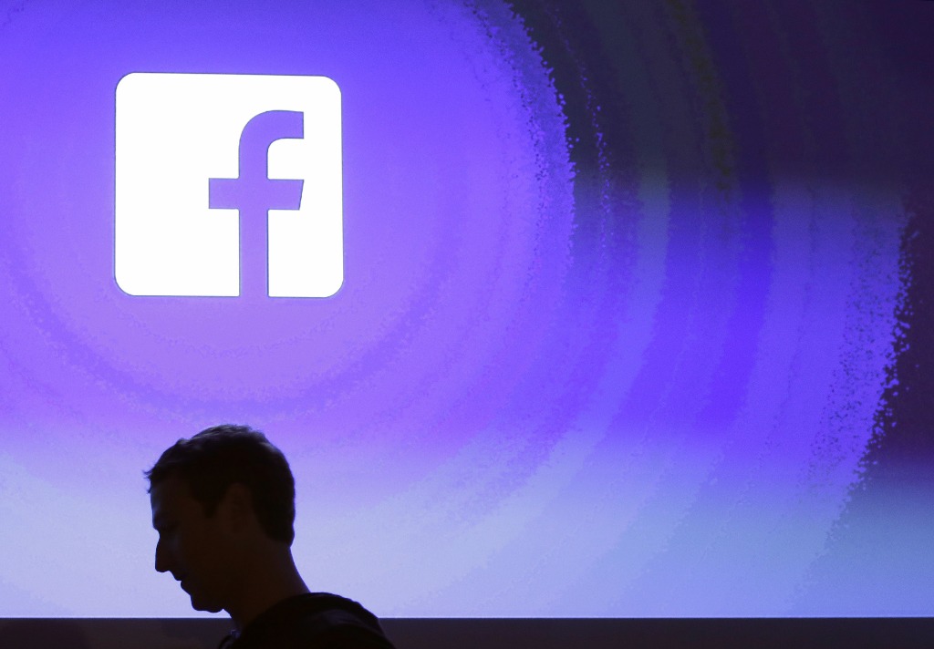 EU confirma investigación contra Facebook