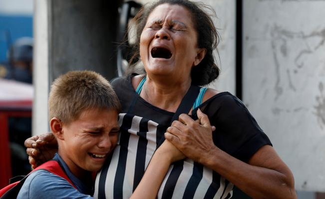 Incendio en una cárcel de Venezuela deja al menos 68 muertos