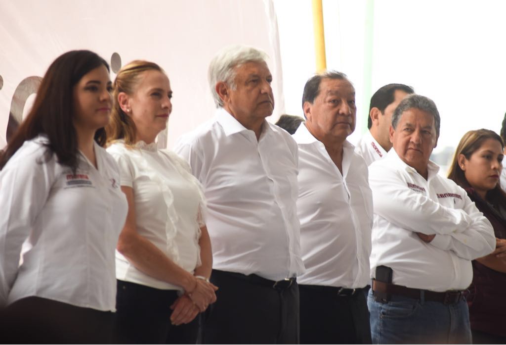 López Obrador advirtió que acabará con los lujos de la clase política