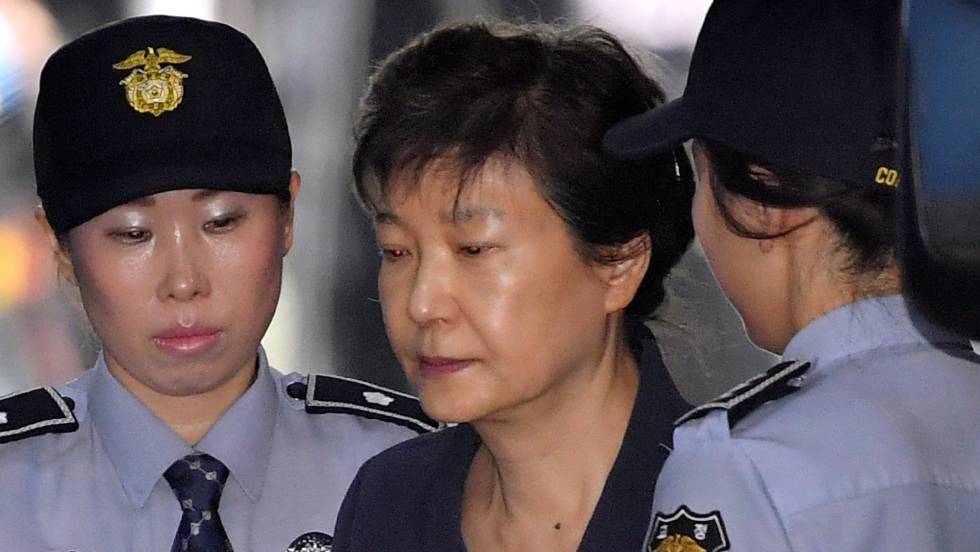 Condenan a 24 años de prisión a ex presidenta de Corea del Sur por corrupción