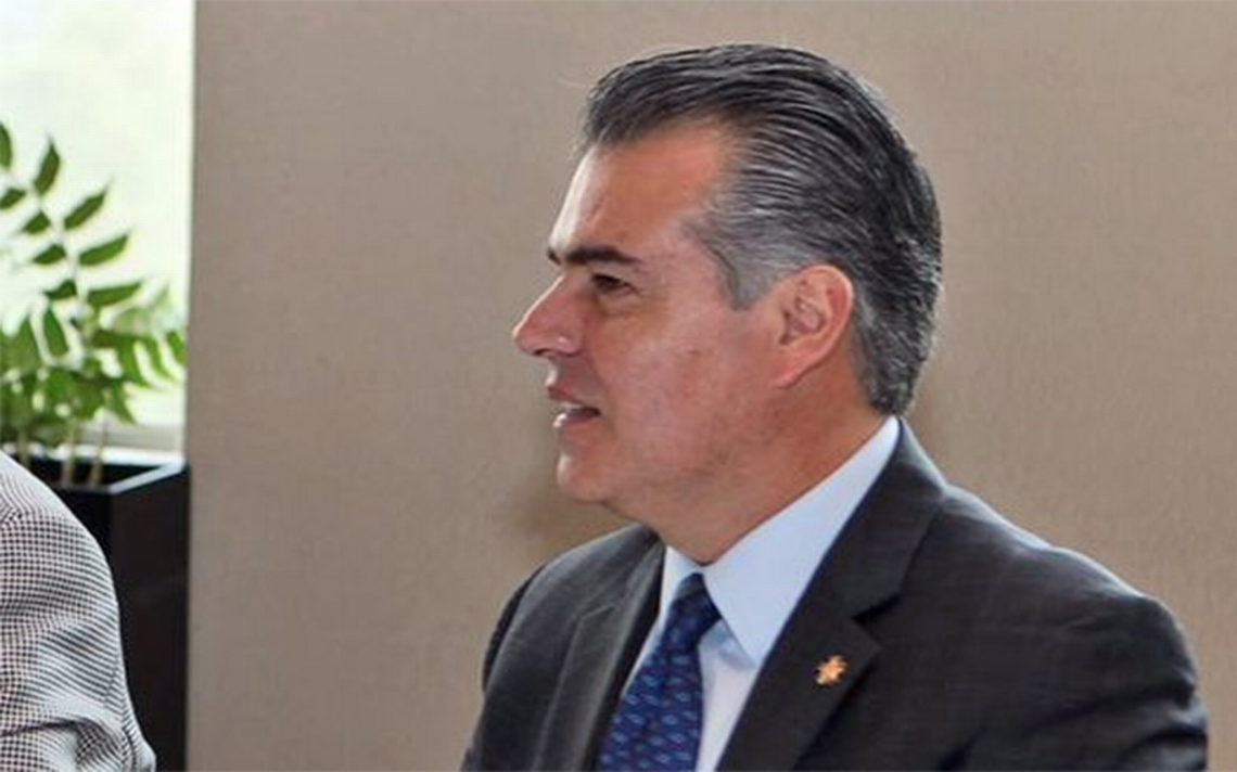 Industriales respaldan a Peña Nieto en su exigencia de respeto a México