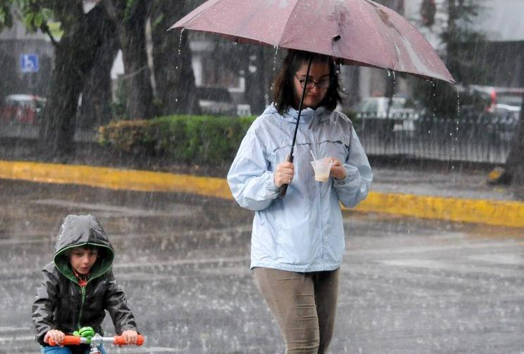 Se prevé lluvia dispersa para la CDMX este domingo