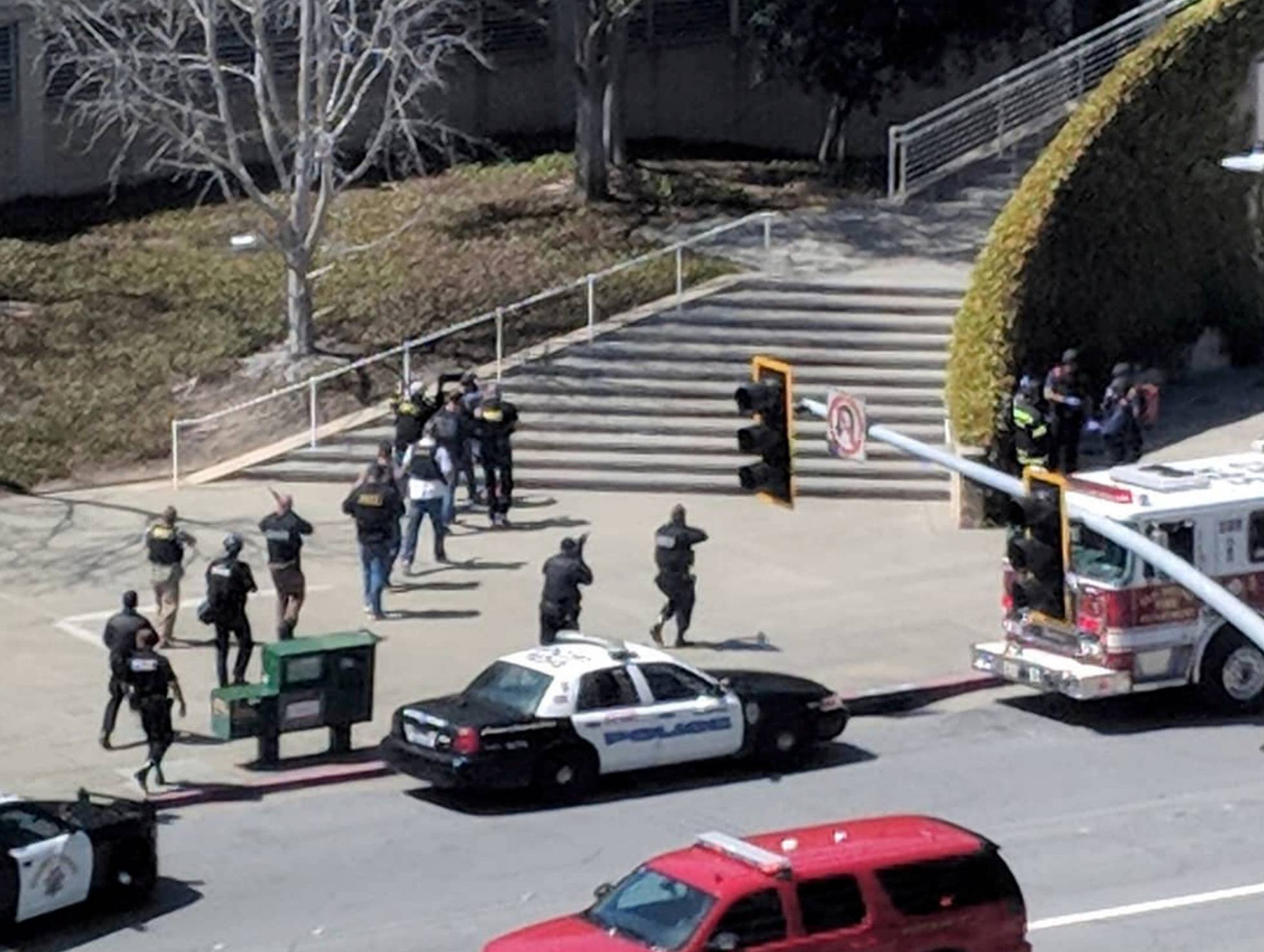 Reportan tiroteo en las oficinas centrales de YouTube en California