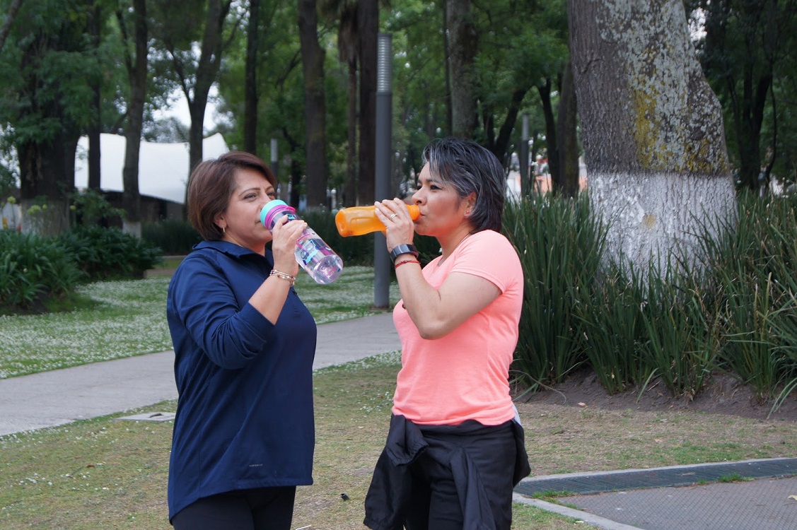 Recomienda ISSEMYM medidas para evitar deshidratación por temporada de calor