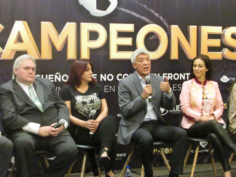 Presentan la película “Campeones”