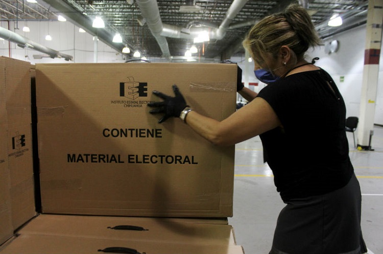INE admite error humano en logística de votos de mexicanos en el extranjero