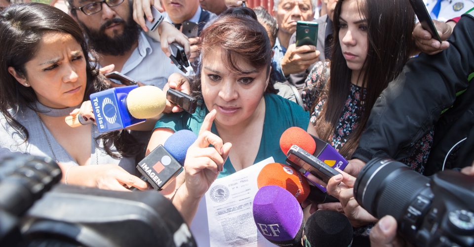 Juez rechaza demanda de Nestora Salgado contra Meade