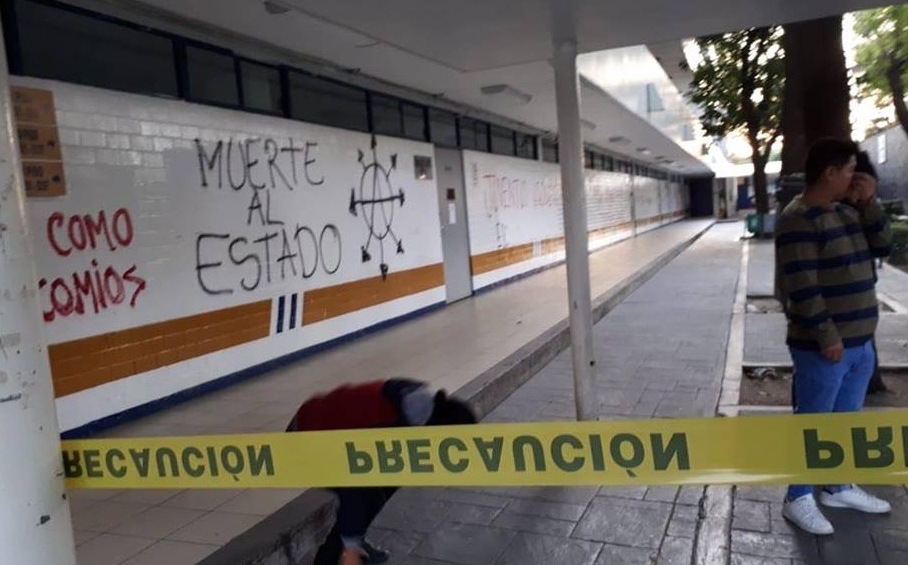 Vandalizan la Facultad de Derecho de la UNAM; FCPyS permanece cerrada