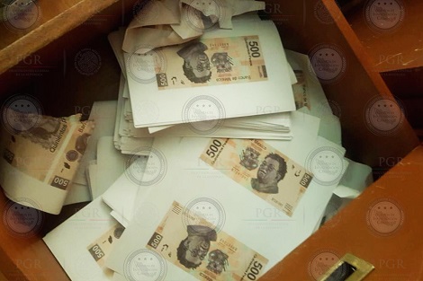 PGR desmantela fábrica de billetes falsos en Iztapalapa; hay 4 detenidos