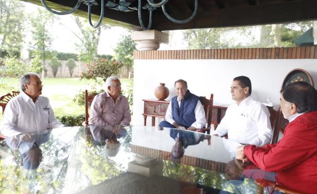 Meade se reúne con el gobernador de Michoacán, Silvano Aureoles