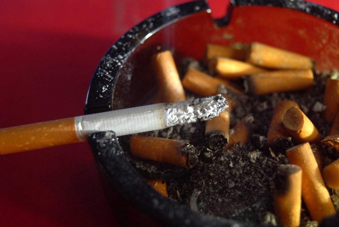 Etiquetado de productos de tabaco debe advertir las probabilidades de desarrollar síntomas graves en caso de padecer Covid-19