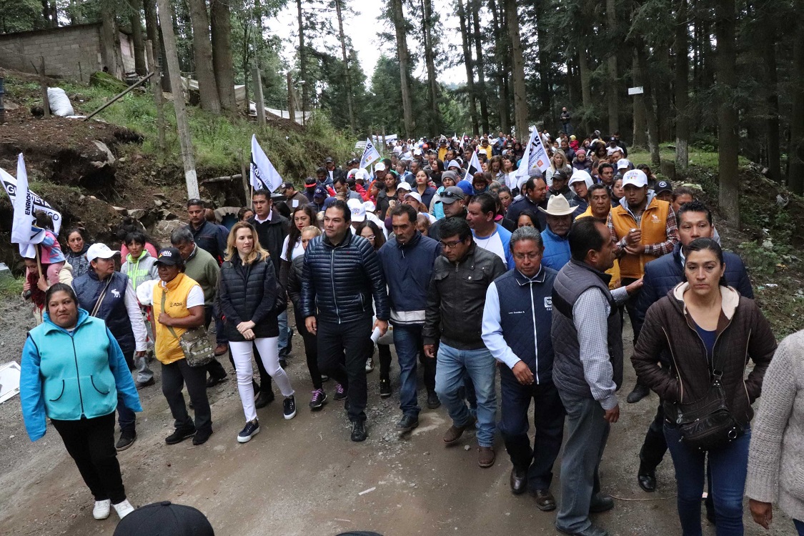 Enrique Vargas del Villar recorrió las comunidades de El Guarda, La Glorieta y El Hielo