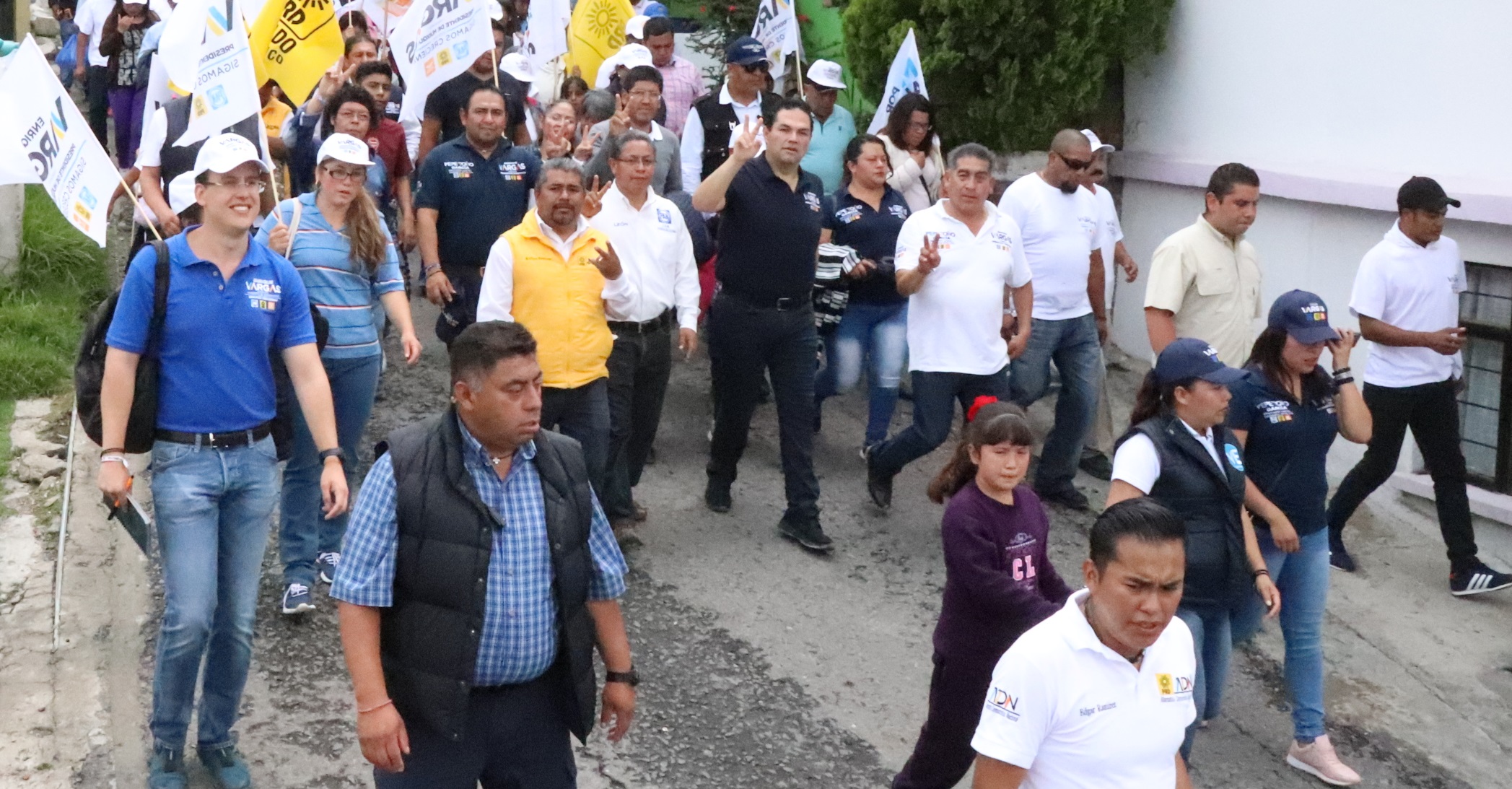 Se reúne Vargas del Villar con vecinos de La Retana