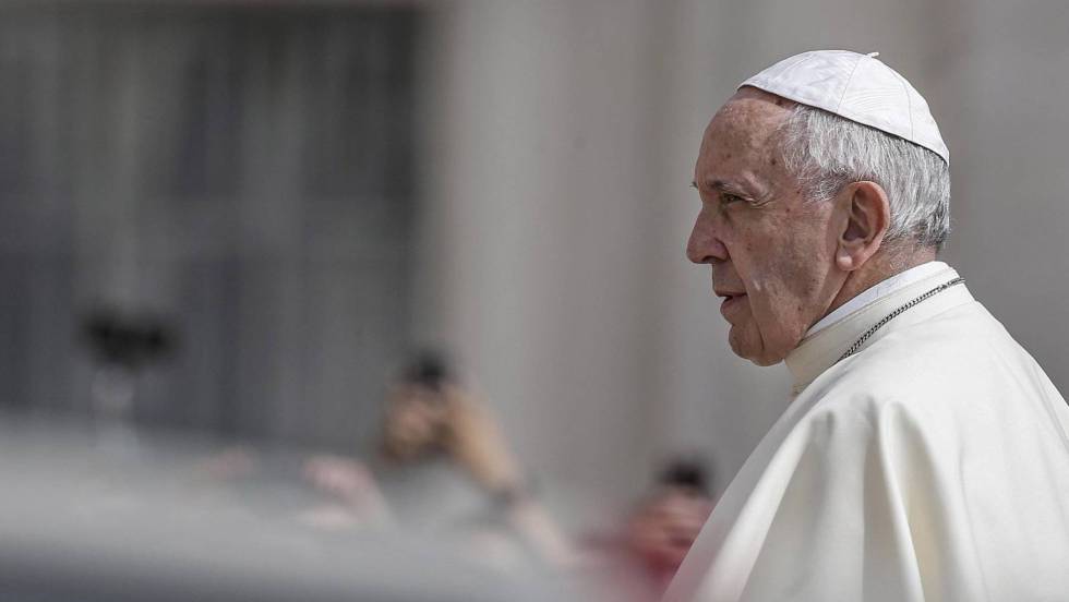Papa Francisco acepta la renuncia de tres obispos chilenos