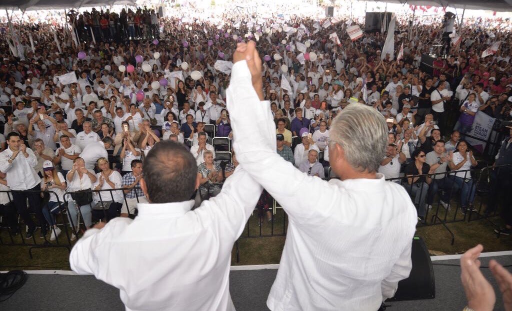 Alejandro Vera  declina a favor de Cuauhtémoc Blanco