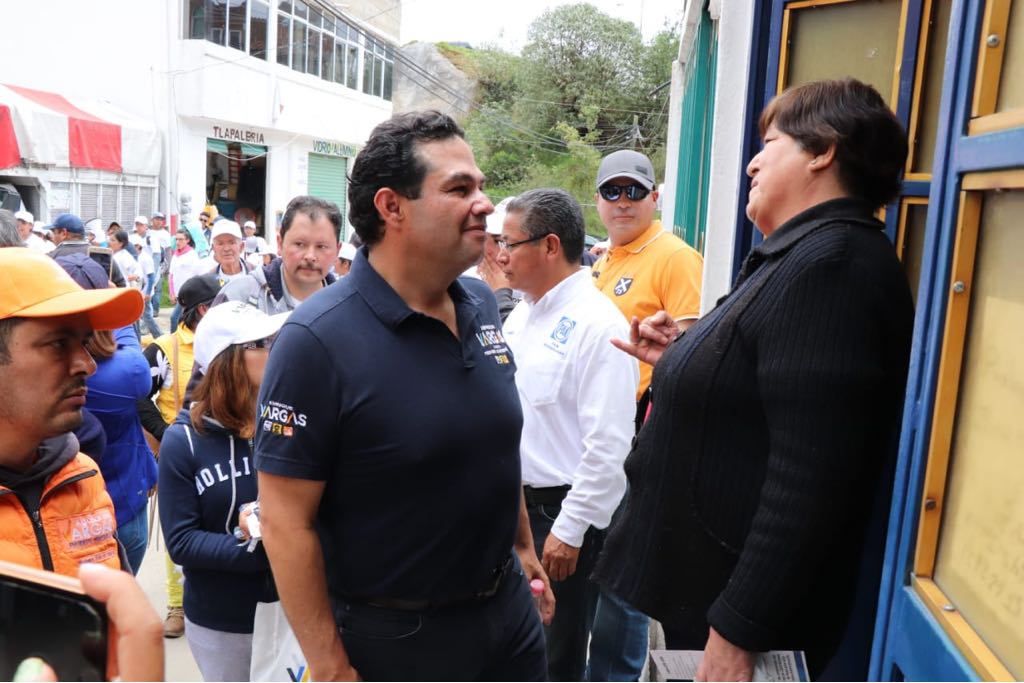 Ratifica Vargas del Villar su compromiso con vecinos de Huixquilucan