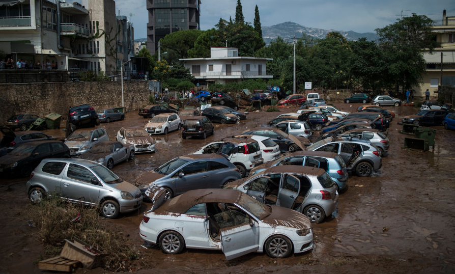Grecia sufre inundaciones luego de los alarmantes incendios