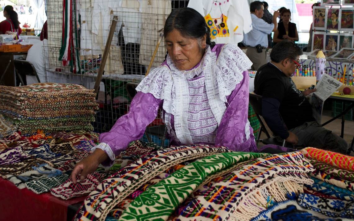 Se prepara la V Fiesta de las Culturas Indígenas en el Zócalo
