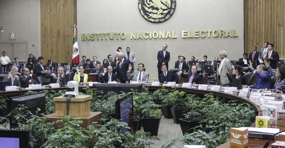 INE multa a Morena con 197 mdp por irregularidades en fideicomiso para damnificados del 19-S