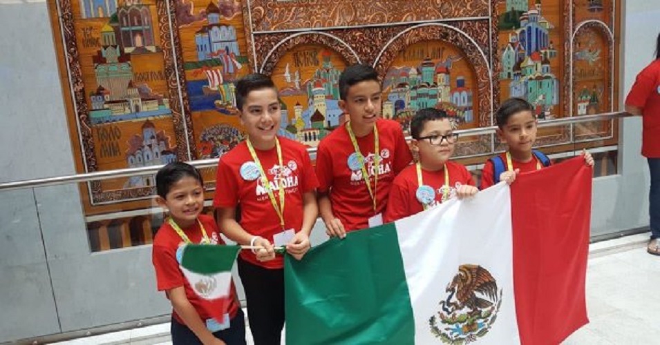 Nueve niños mexicanos ganan campeonato internacional de cálculo mental en Rusia